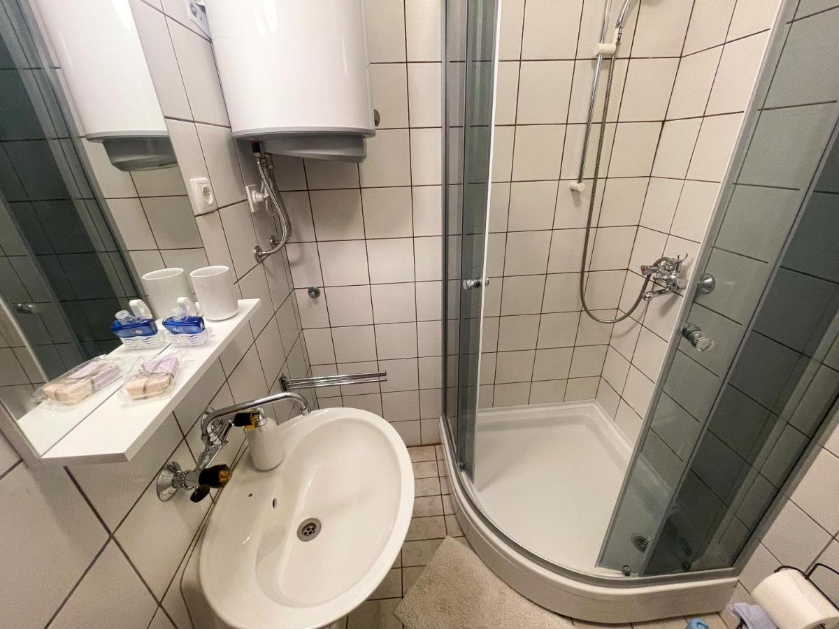 Apartmani Milan Crikvenica Buitenkant foto