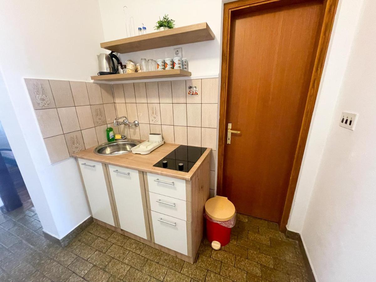 Apartmani Milan Crikvenica Buitenkant foto