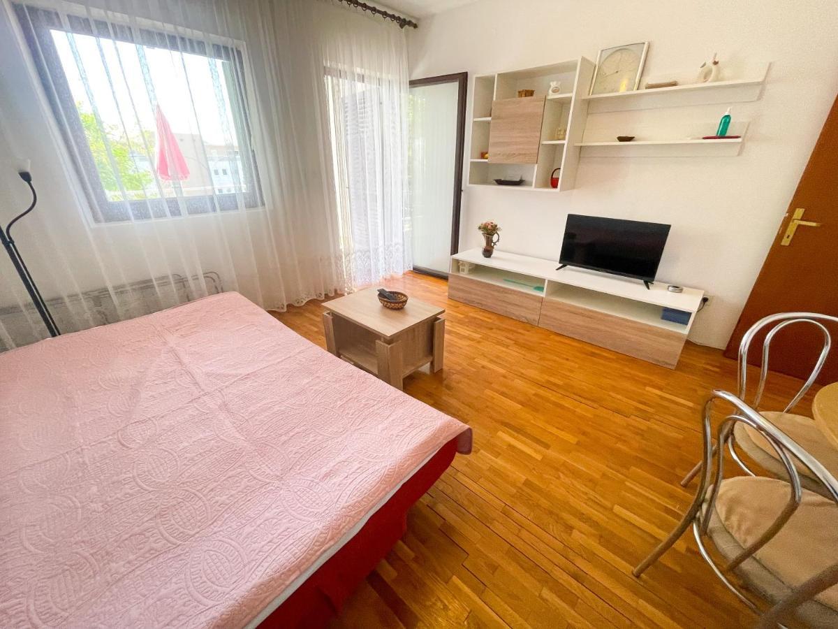 Apartmani Milan Crikvenica Buitenkant foto