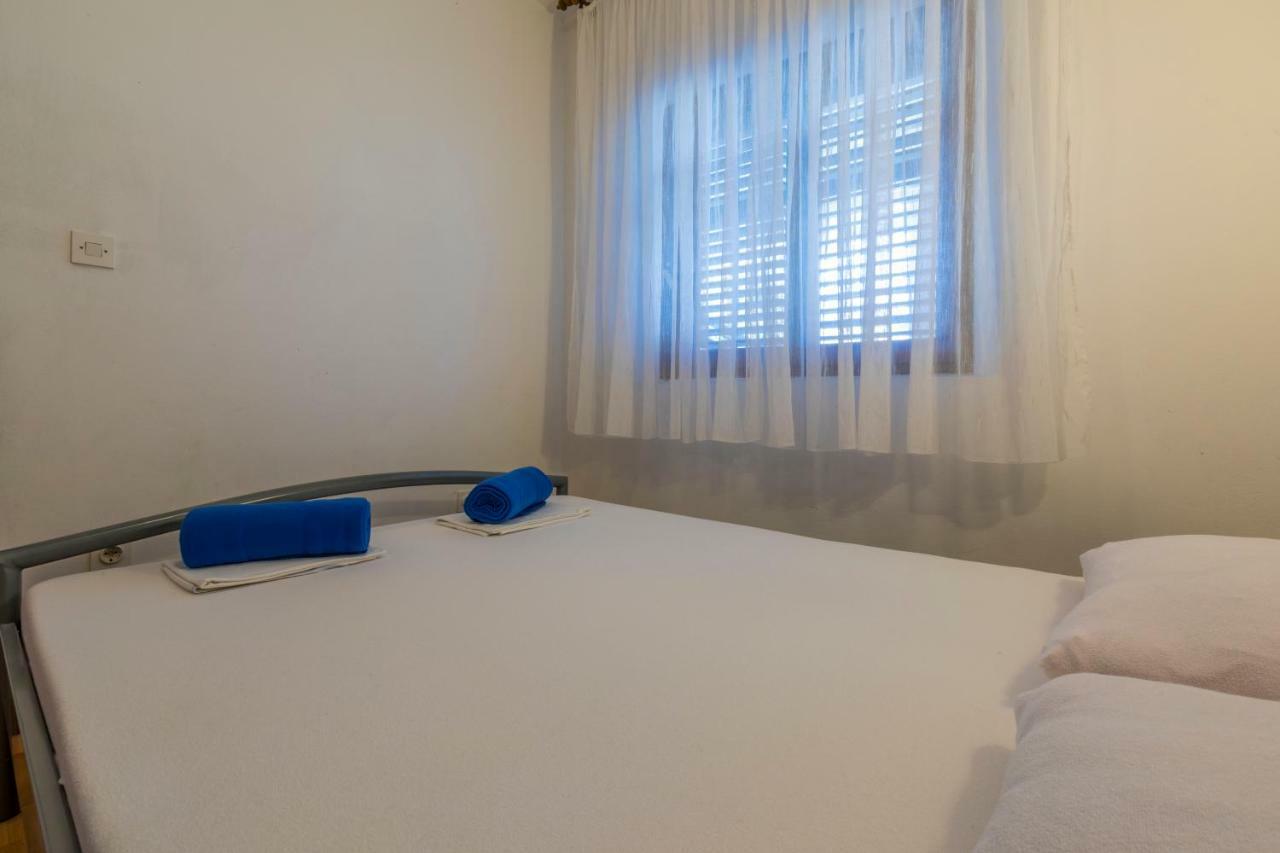 Apartmani Milan Crikvenica Buitenkant foto