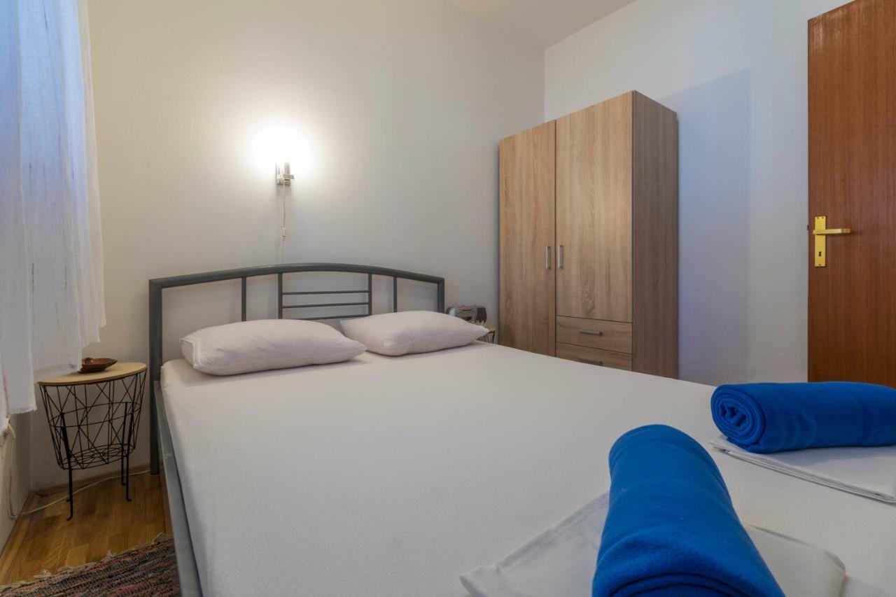 Apartmani Milan Crikvenica Buitenkant foto