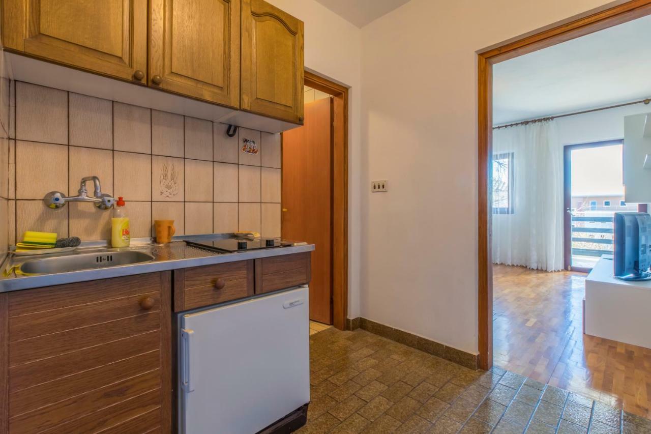 Apartmani Milan Crikvenica Buitenkant foto